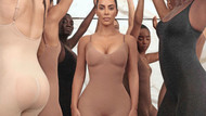 Wirkt ein bisschen wie einem Computerspiel entsprungen, zeigt aber die neue Shape-wear-Kollektion von Kim Kardashian Wirkt ein bisschen wie einem Computerspiel entsprungen, zeigt aber die neue Shape-wear-Kollektion von Kim Kardashian