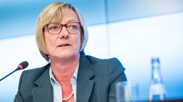 Edith Sitzmann (Bündnis 90/Die Grünen), Finanzministerin von Baden-Württemberg, während einer Regierungspressekonferenz im September 2017.