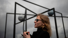 Alicja Kwade wechselt die Galerie