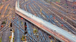 Ein Reiseportal klagt über Hürden für Bahnreisen