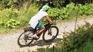Ein E-Bike ist schon für rund 1000 Euro zu haben. Hinzu kommen Kosten für die Diebstahlversicherung und einiges mehr. 