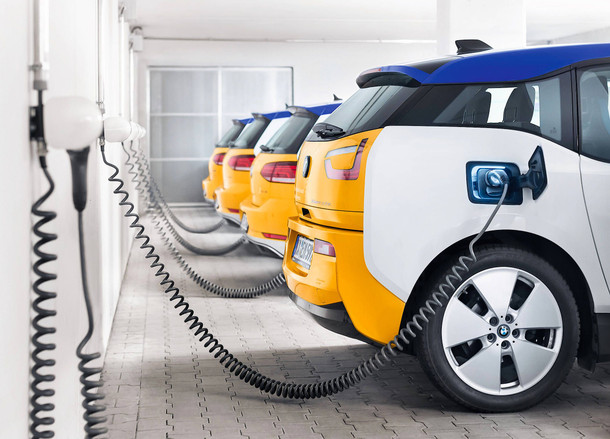 Bild zu: Elektromobilität: In der Tiefe der Garage - Bild 1 von 1 - FAZ