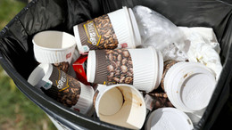 Becher zum wegwerfen: Von derartigen Verpackungen lässt sich nur wenig recyclen. 