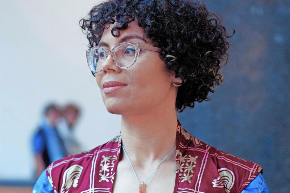 Bilderstrecke zu ChantalFleur Sandjons „Die Sonne, so strahlend und schwarz“ Bild 1 von 2 FAZ Bilderstrecke zu ChantalFleur Sandjons „Die Sonne, so strahlend und schwarz“ Bild 1 von 2 FAZ