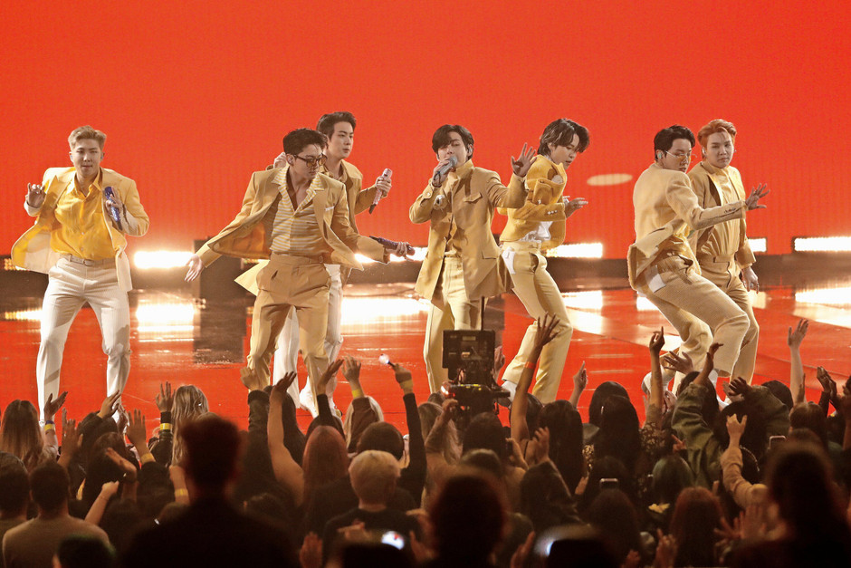 Bild zu BTS Wann muss Jin zum Militär? Bild 1 von 1 FAZ