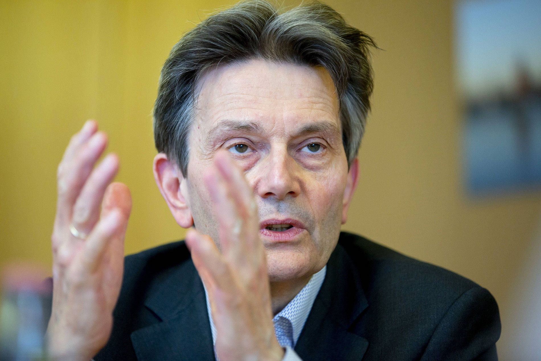 SPD-Politiker: Uni Bremen prüft Mützenichs Doktorarbeit