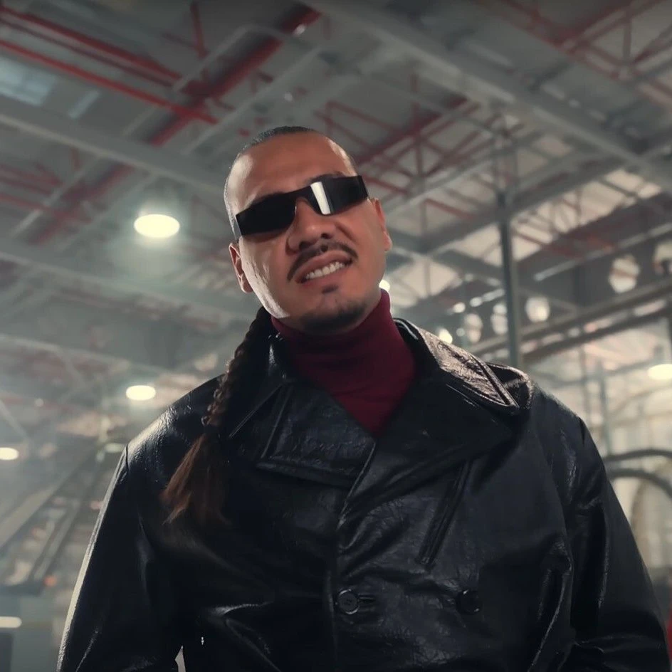 Julia calsing onlyfans shes petite, soft, kind with strong