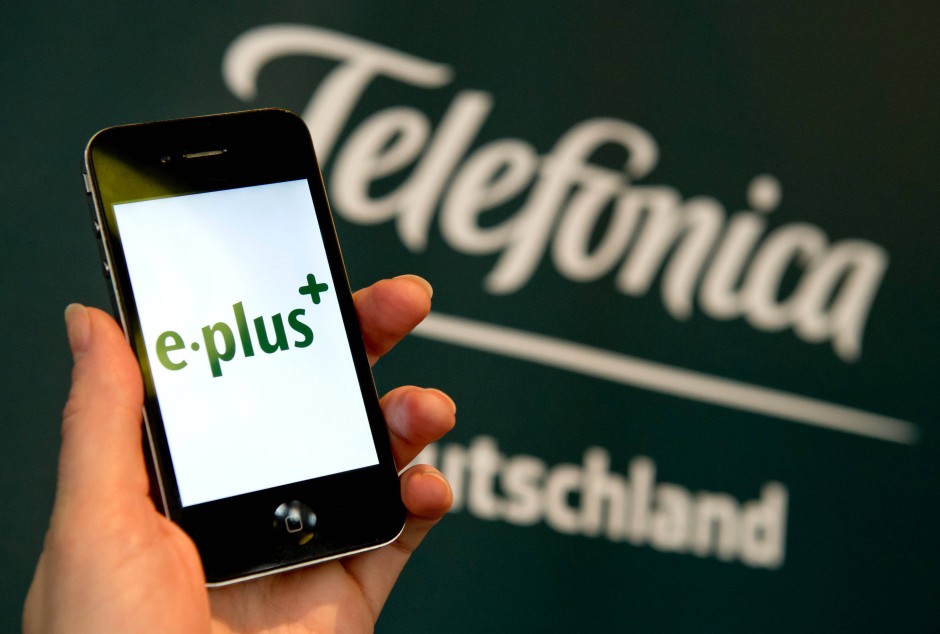 E plus by. E-plus. exemplify pictures.