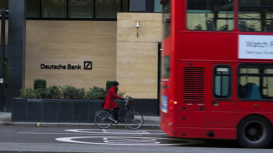 Deutsche Bank War Eine Der Banken Von Jeffrey Epstein