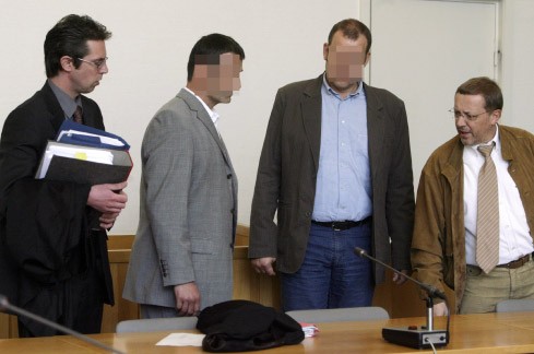 Bild zu: Fahrlässige Tötung: „Unser Sohn könnte noch leben“ - Bild 1 von 1 - FAZ