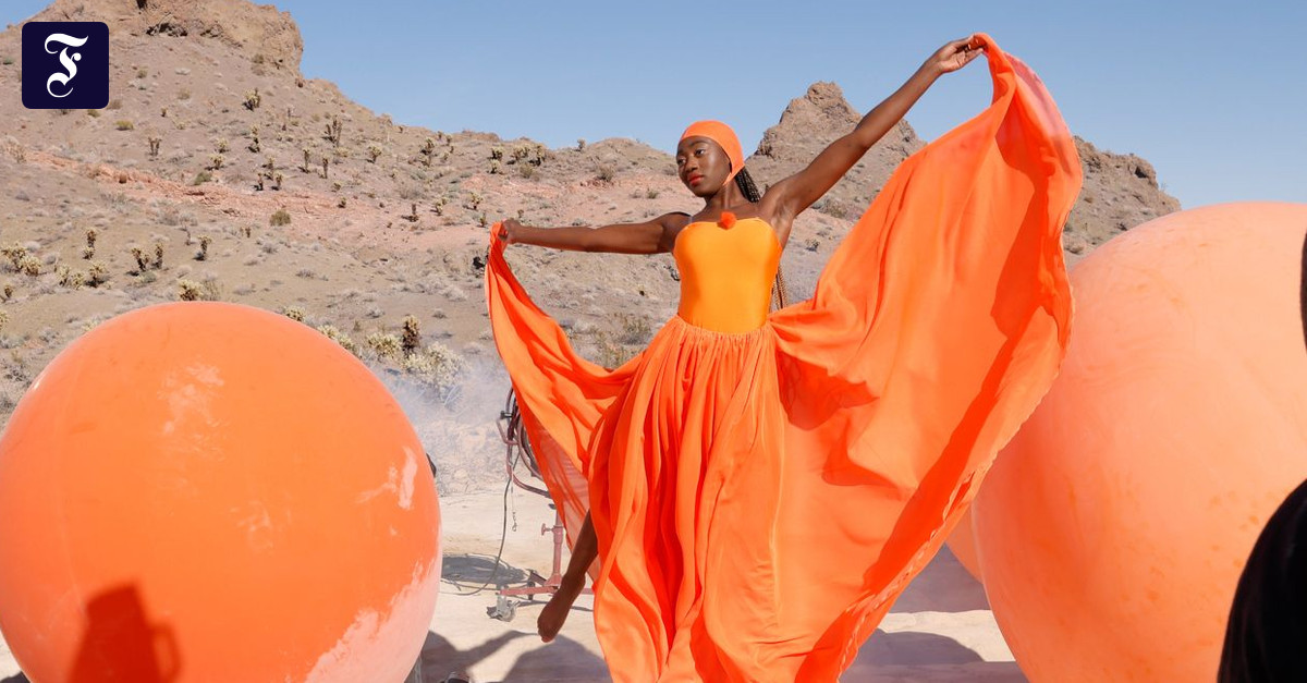 Germany’s next Topmodel: Wüsten-Shooting mit Fotograf Kristian Schuller