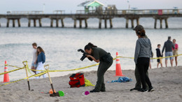 Kind wird beim Buddeln am Strand verschüttet und stirbt