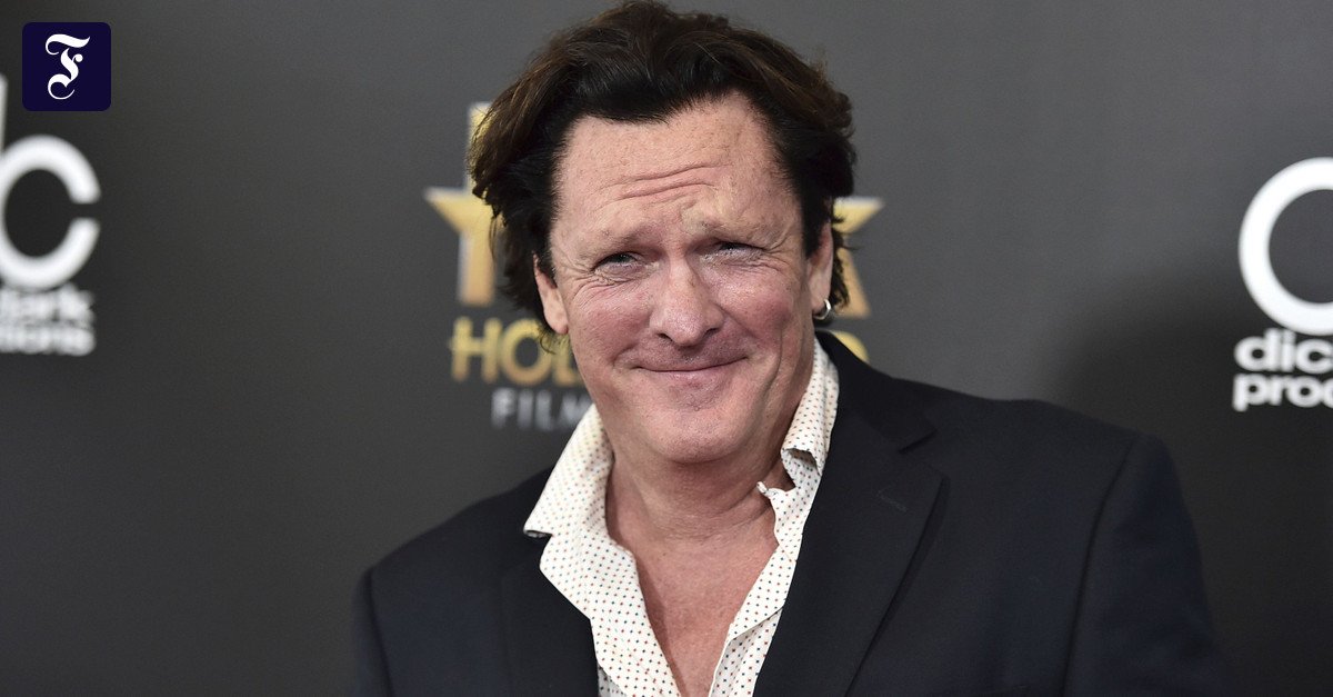 マイケル・マドセンが拘留される – 家庭内暴力の容疑