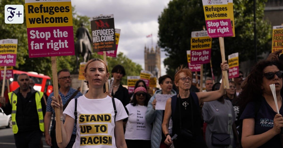 Großbritannien braucht Gesetze gegen „soziale“ Brandbeschleuniger