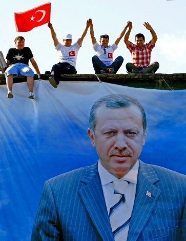 Bilderstrecke zu: Wahl in der Türkei: Klare Mehrheit für Erdogans AKP - Bild 1 von 3 - FAZ