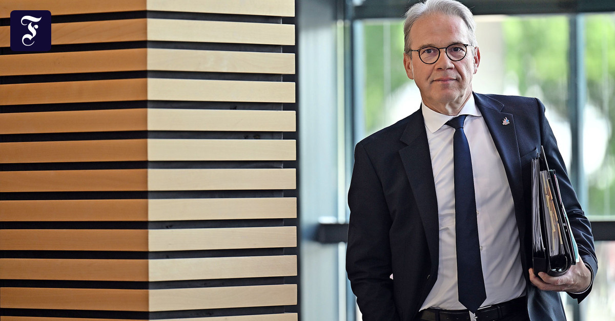 Diskussion um AfD: Thüringens Innenminister fordert Verbotsverfahren