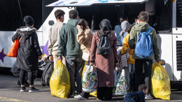 Vorrang für politisch Verfolgte durch Einreisekontrolle