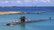U-Boote wie dieses bekommt Australien nun: Ein amerikanisches Angriffs-U-Boot läuft in den Marinestützpunkt auf Guam ein. U-Boote wie dieses bekommt Australien nun: Ein amerikanisches Angriffs-U-Boot läuft in den Marinestützpunkt auf Guam ein.