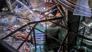 Zerbrochen: Das riesige Aquarium „Aquadom“ zerplatzte am Freitag.