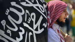 Zwischen allen Stühlen