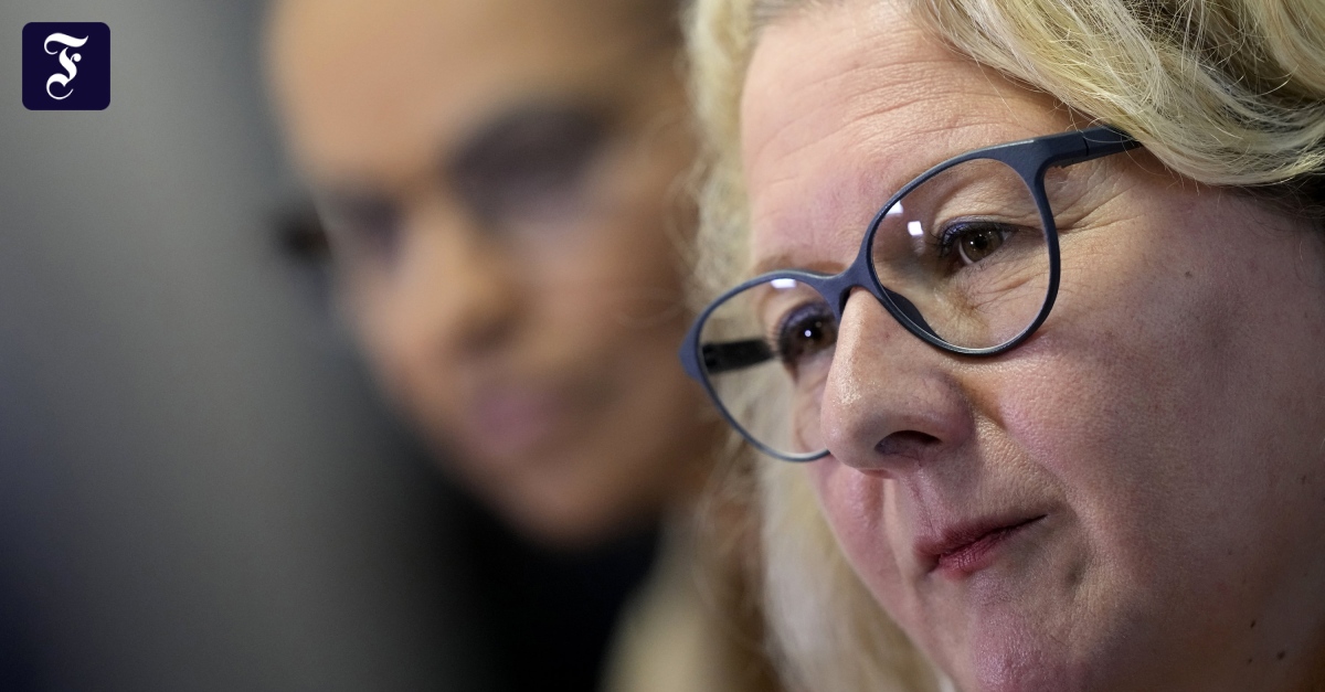 Mehr-als-54-000-Euro-Bundesregierung-gibt-f-r-Prozesse-gegen-Nius-einiges-aus