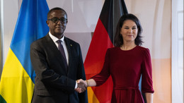 Baerbock kritisiert Forderung nach Auslagerung von Asylverfahren