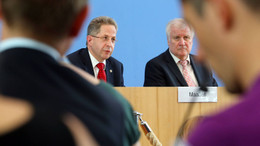 Hans-Georg Maaßen (links) und Bundesinnenminister Horst Seehofer (Archivbild)
