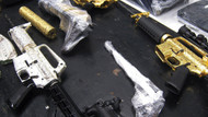 Die mexikanische Armee präsentiert im Mai 2010 in Guadalajara von den Kartellen beschlagnahmte Waffen