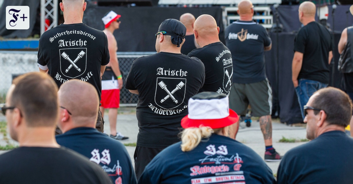 Welche Gefahren von Rechtsrock ausgehen