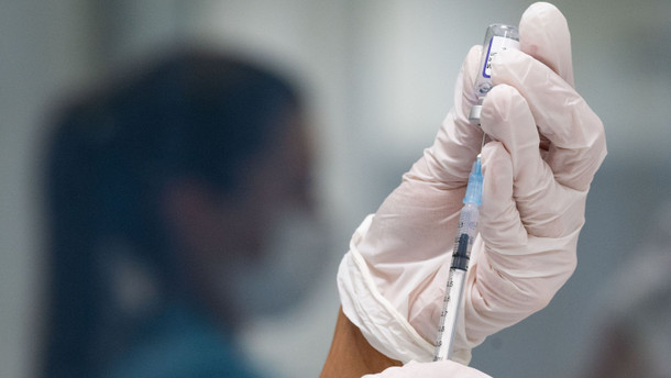 Impfpflicht ab 18, ab 50 – oder gar nicht? Impfpflicht ab 18, ab 50 – oder gar nicht?