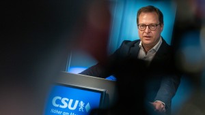 „Für eine politische Karriere ist die Promotion sinnlos“