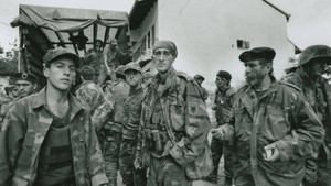 „Geht doch zu Clinton!“