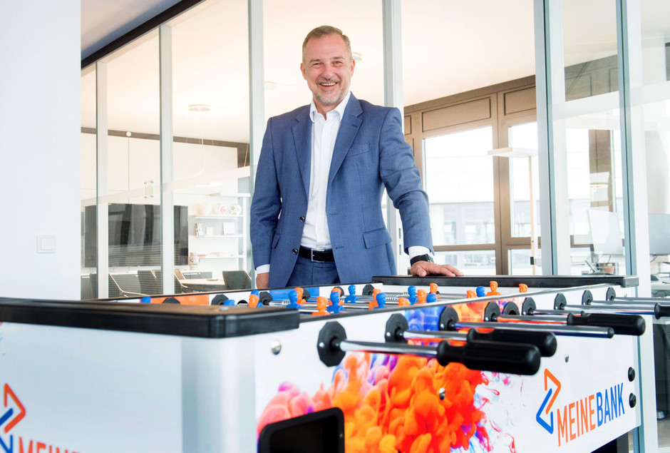 Bilderstrecke zu Raiffeisenbank in Hessen Bank schließt alle Filialen