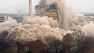 Innerhalb weniger Sekunden war es vorbei: Im Jahr 2014 wurde der AfE-Turm in Frankfurt kontrolliert gesprengt. 