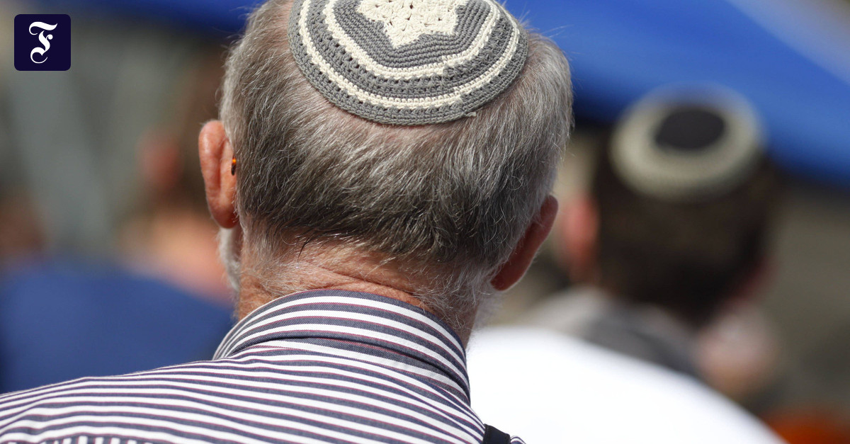 Wie Hält Eine Kippa Auf Dem Kopf Judenfeindlichkeit: Angst, mit der Kippa auf dem Kopf herumzulaufen