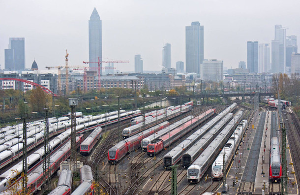 Bild zu: Züge könnten in Hessen schnell wieder normal fahren - Bild 1