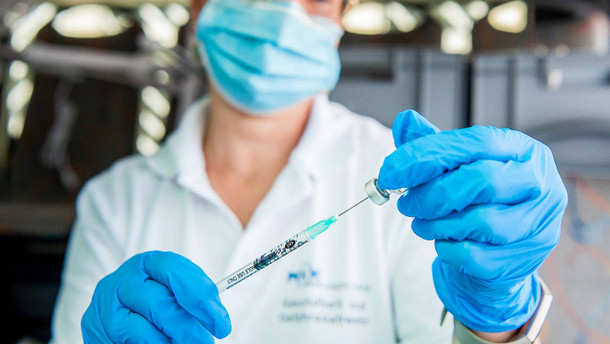 Inzidenz steigt in Hessen weiter: Bischof ruft zum Impfen auf