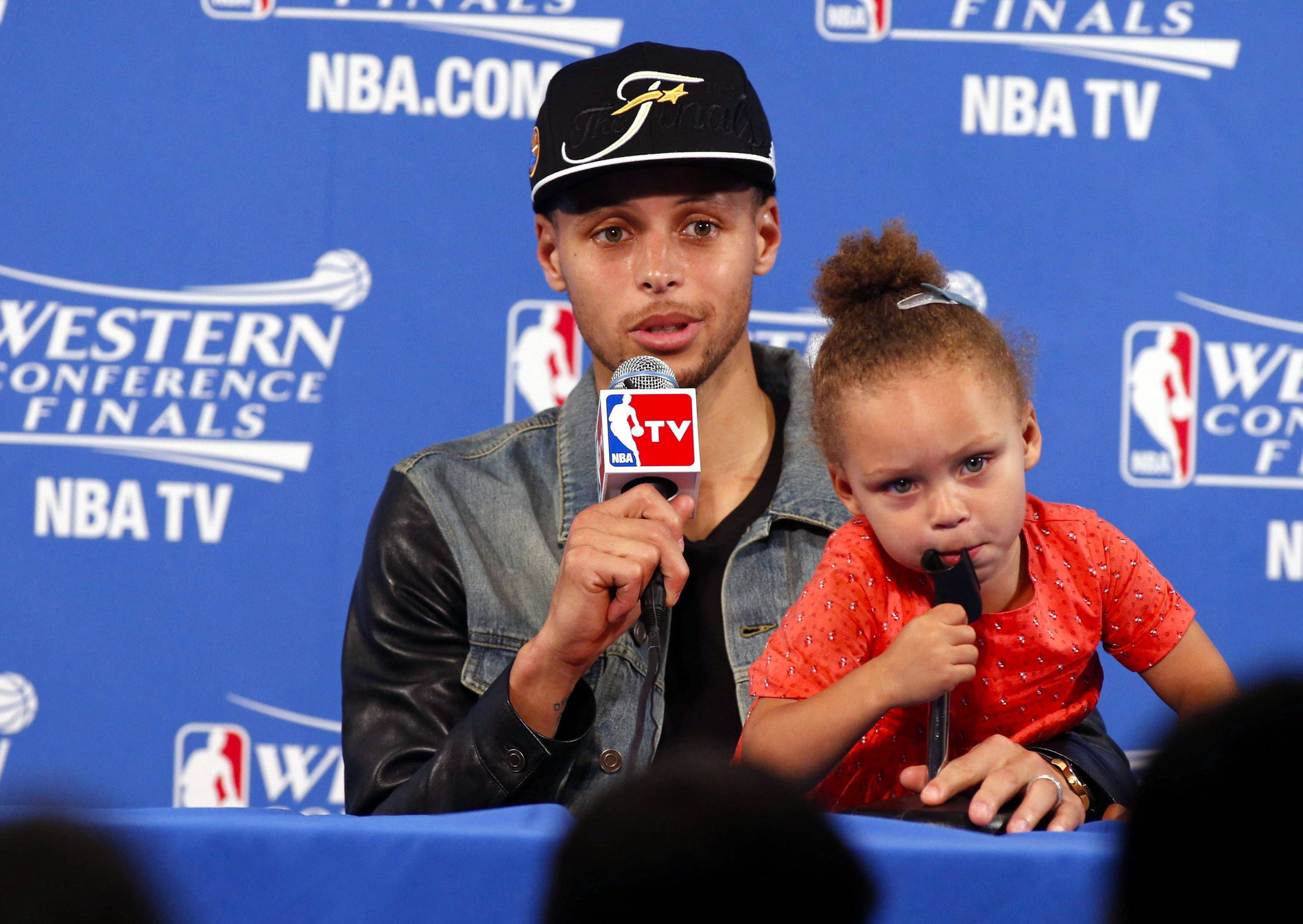 Stephen Curry von Golden State Warriors ist MVP der NBA