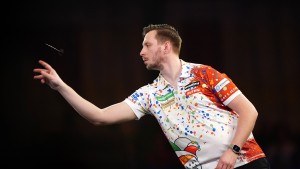 Hempel als erster Deutscher eine Runde weiter