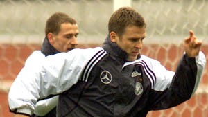Neue Offensive ohne Bierhoff