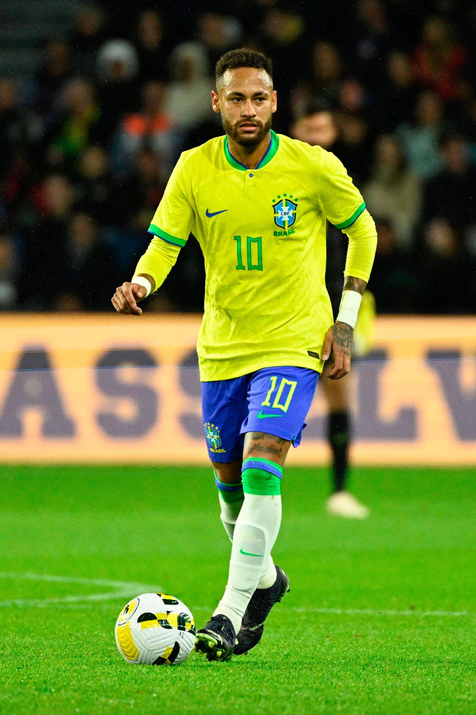 Bild Zu Brasilien Neymar Wirbt F r Bolsonaro Vor Stichwahl Bild 1 