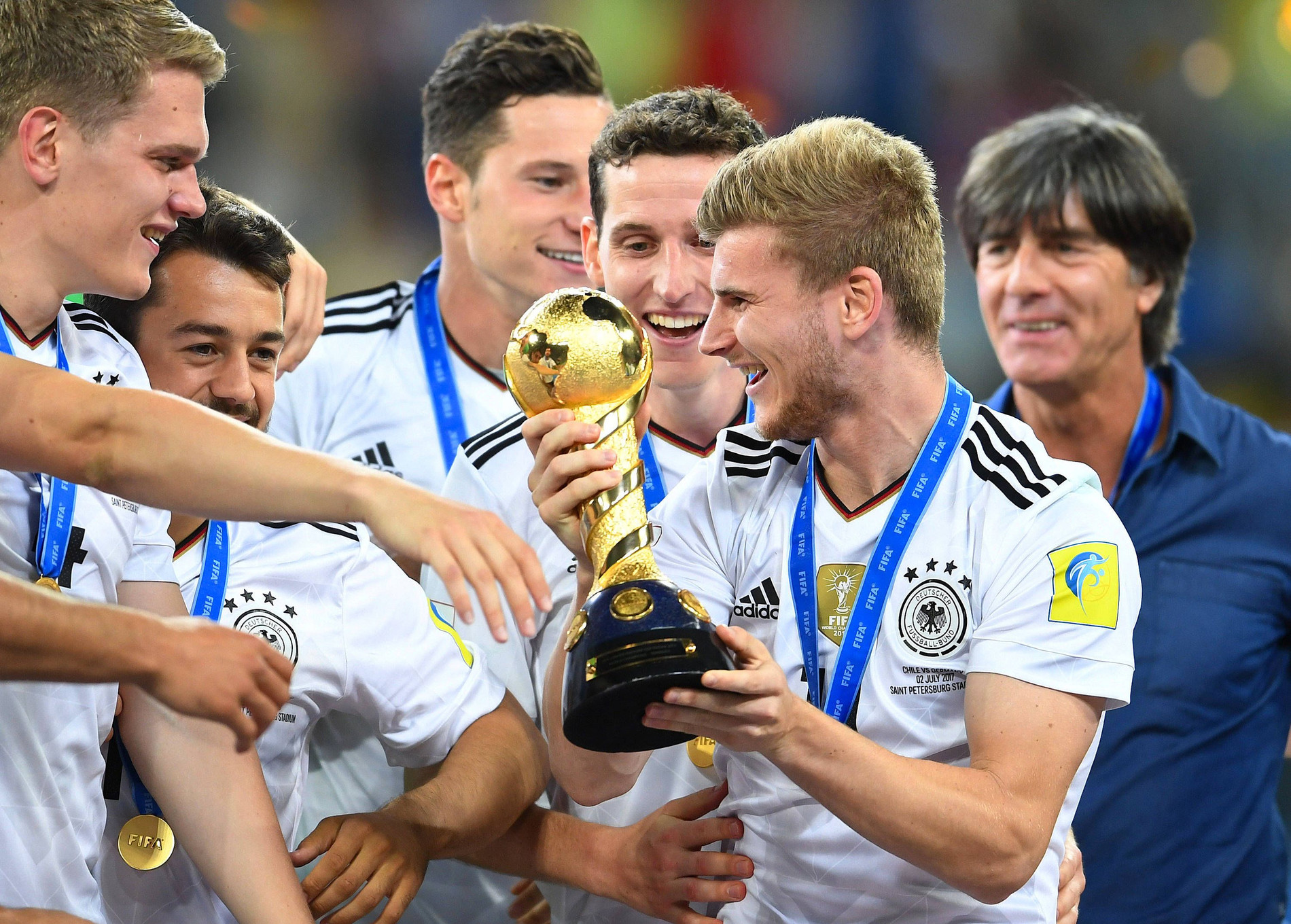 Nationalmannschaft Joachim Low Baut Auf Confed Cup Sieger