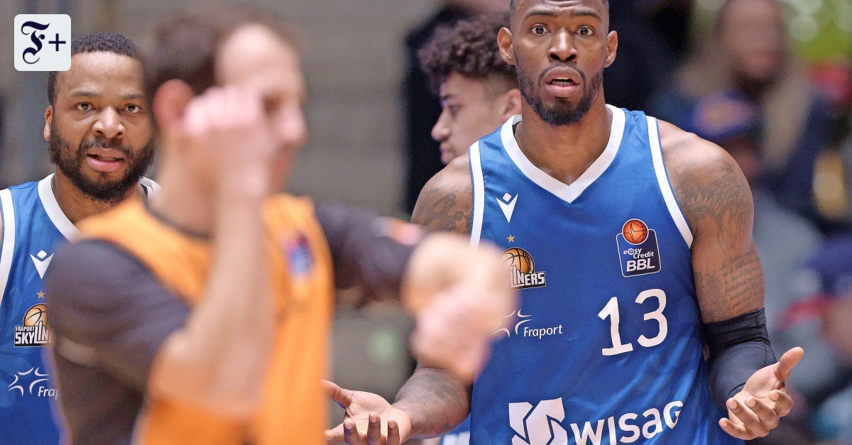 Debüt des SkylinersCenters Derek Cooke Jr. lässt seine Qualitäten