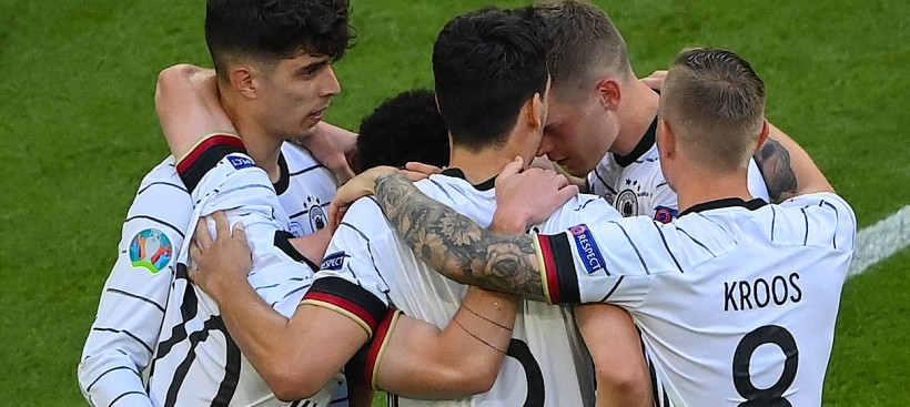 Deutschland besiegt Portugal mit Fußball-Spektakel bei EM