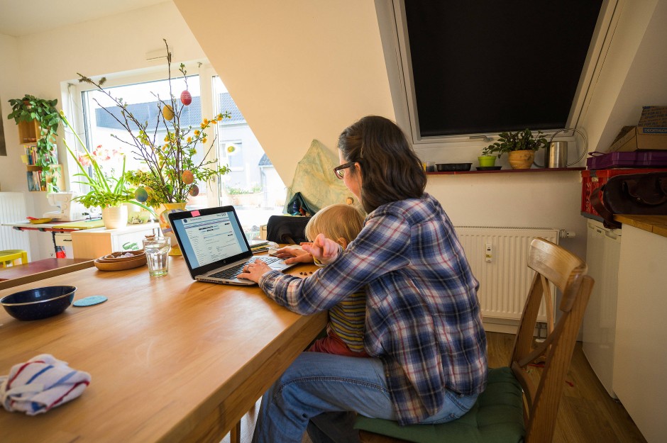 Bild zu Corona 100 Euro Pauschale für Mitarbeiter im Home Office? Bild 1 von 1 FAZ Bild zu Corona 100 Euro Pauschale für Mitarbeiter im Home Office? Bild 1 von 1 FAZ