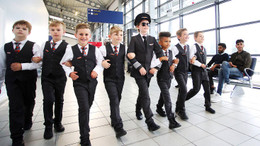 Mädchen im Zentrum: Die Easyjet-Rekrutierungskampagne ist eine Parodie auf einen Hollywood-Klassiker.