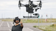 Im Innovation Lab experimentiert Vodafone auch mit gestengesteuerten Drohnen. Die Analyse von Mobilitätsdaten soll Behörden helfen. Im Innovation Lab experimentiert Vodafone auch mit gestengesteuerten Drohnen. Die Analyse von Mobilitätsdaten soll Behörden helfen.