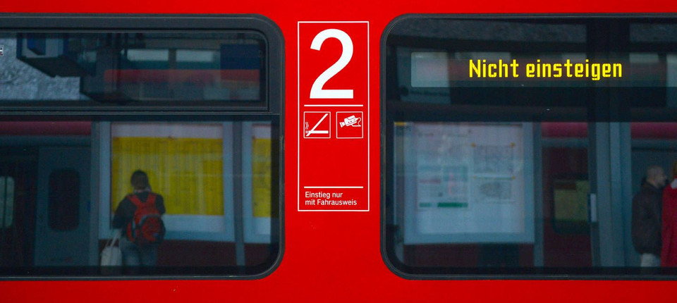 Gesprache Mit Lokfuhrern Gescheitert Der Bahn Droht Wieder Streik