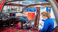 Auch sie sollen vom Porsche-Börsengang profitieren: Mitarbeiter von Volkswagen in Deutschland Auch sie sollen vom Porsche-Börsengang profitieren: Mitarbeiter von Volkswagen in Deutschland