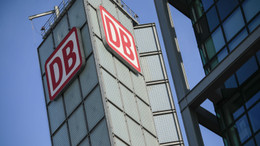 Bis zu 300 Busse täglich für Kriegsflüchtlinge